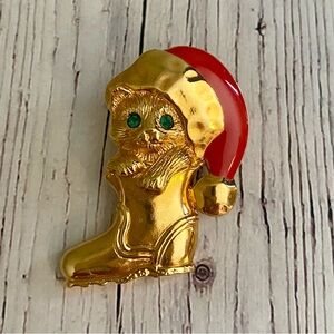 Vintage Avon Kitten in Santa Hat & Stocking Pin – Holiday Brooch